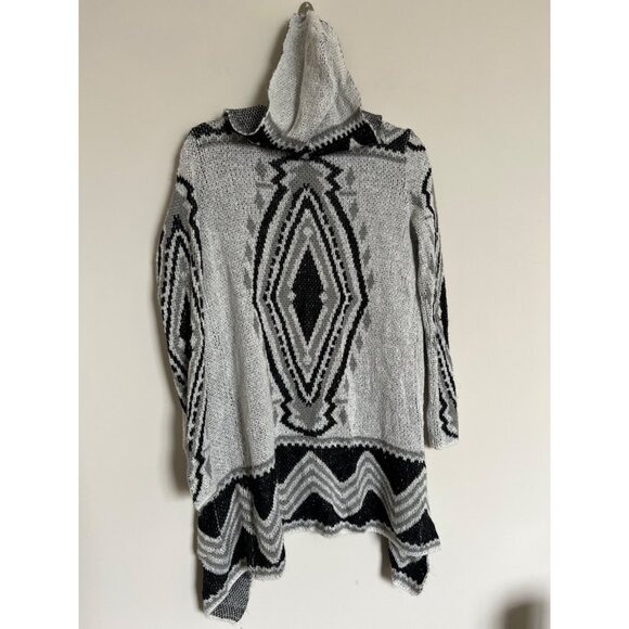 Tucker & Tate Grey & Black Aztec Design Cardigan - Size XL - Picture 6 of 10